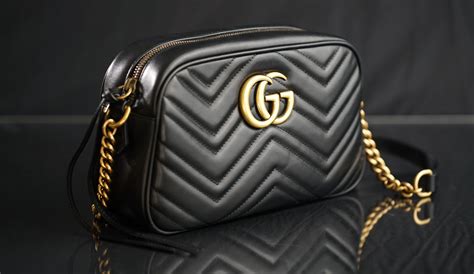 how to open gucci bag|gucci authentication website.